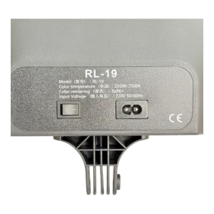 رینگ لایت ال‌ای‌دی مدل RL-19 به همراه سه‌پایه